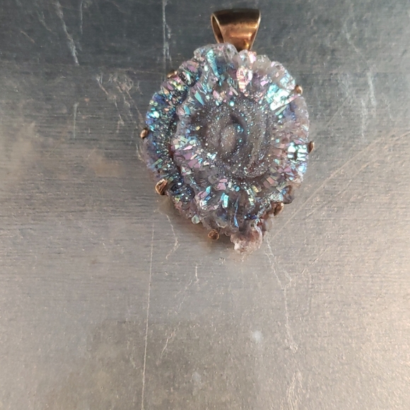 Stunning!! 2" blue and pink druzy pendant - Picture 1 of 6